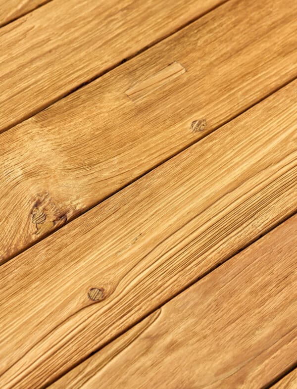 Garden Trading Hawthorne Round Slatted Dining Table - Image 9