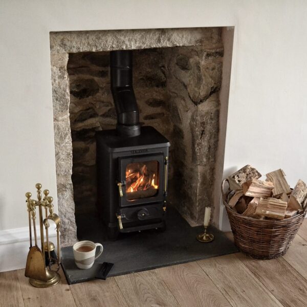 Salamander Stoves The Hobbit Small Multi Fuel Stove